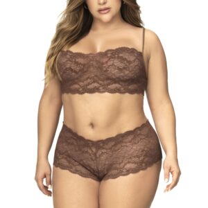 Tweedelig set van grote maat kant, top met bandjes en shorty in cacaokleur - MAL206XCOCO