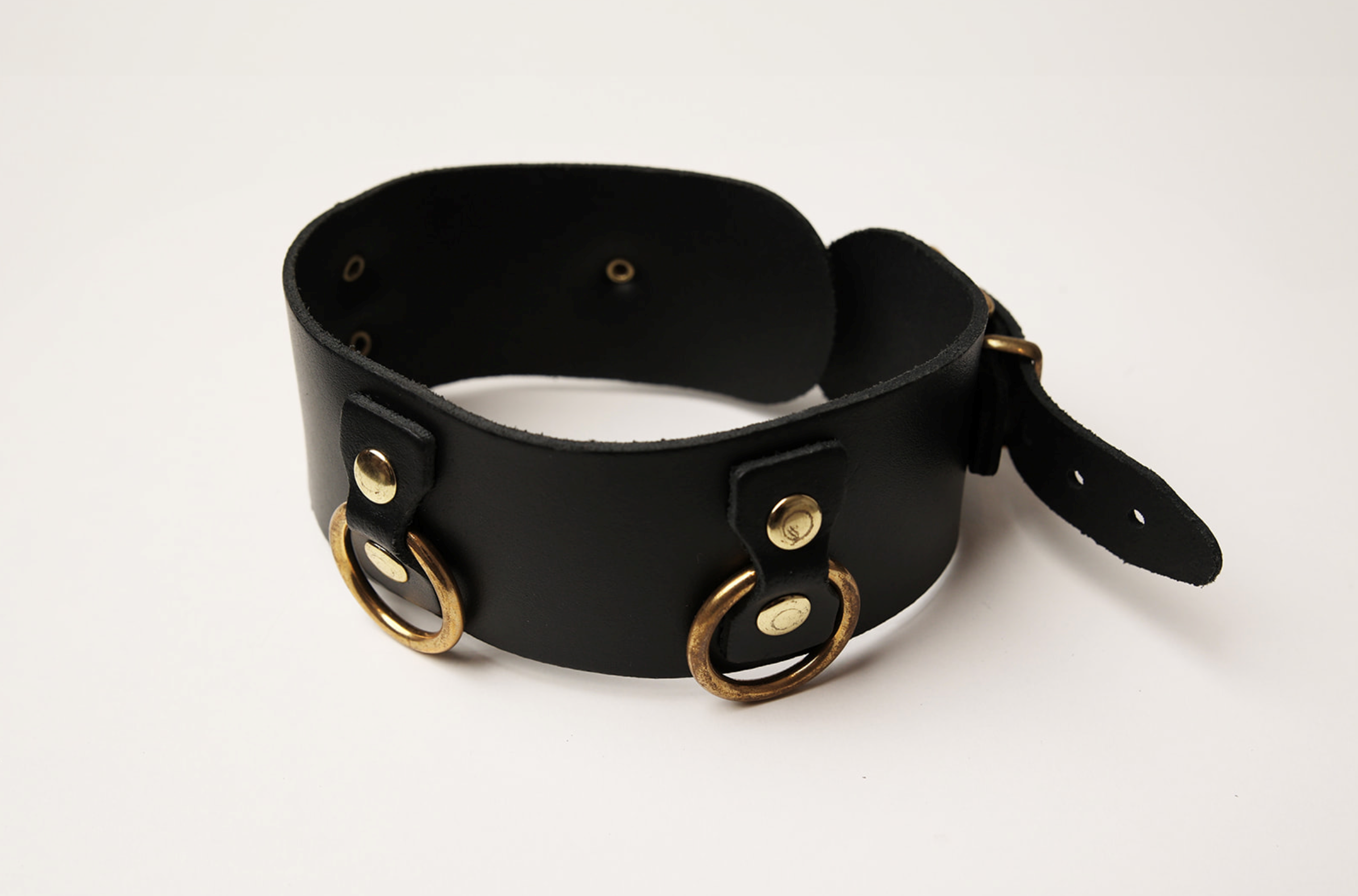 Leren halsband Collectie Ringen ZWART & GOUD - Afbeelding 3