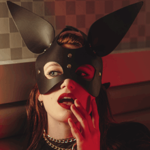 Zwart en Goud Konijnenoren Masker