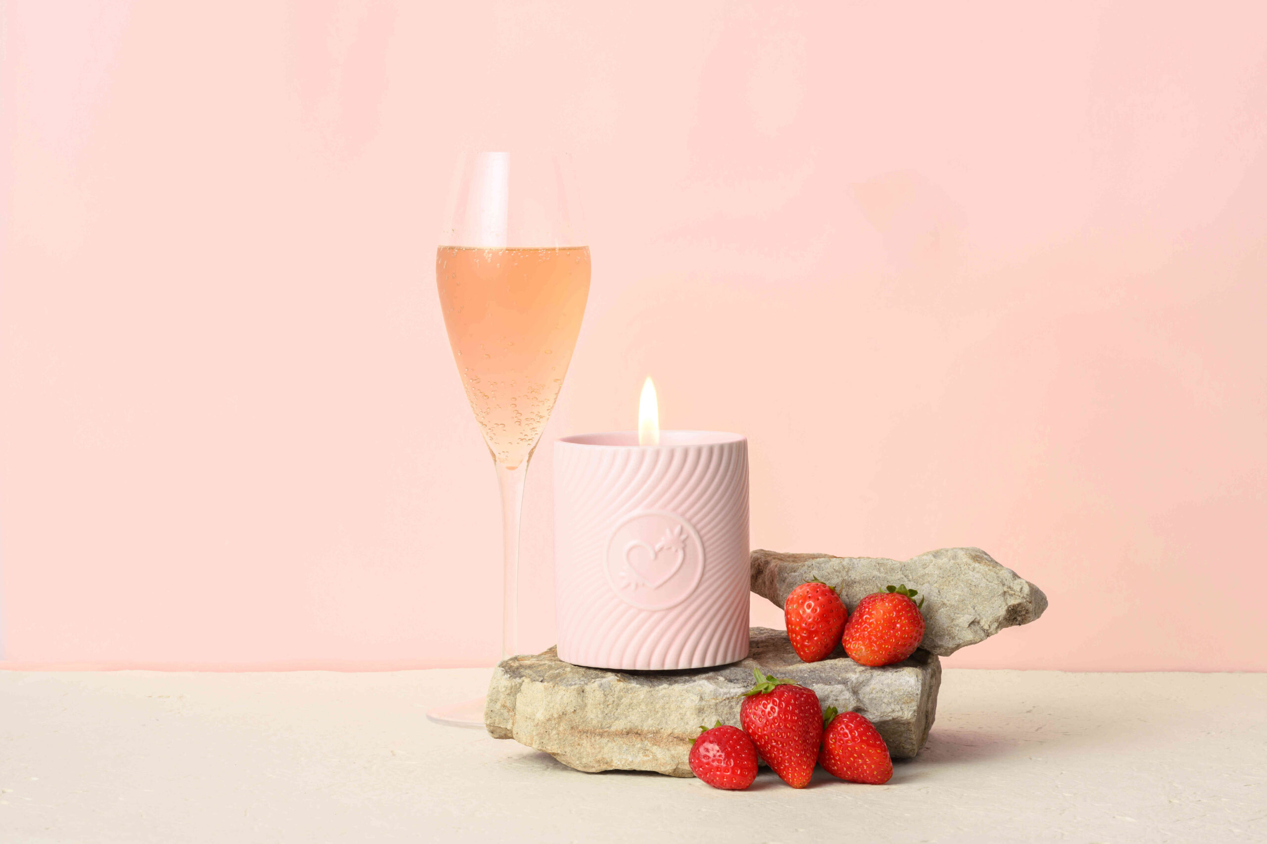 Massagekaars Roos 220 ml - Aardbeien en champagne - Afbeelding 7